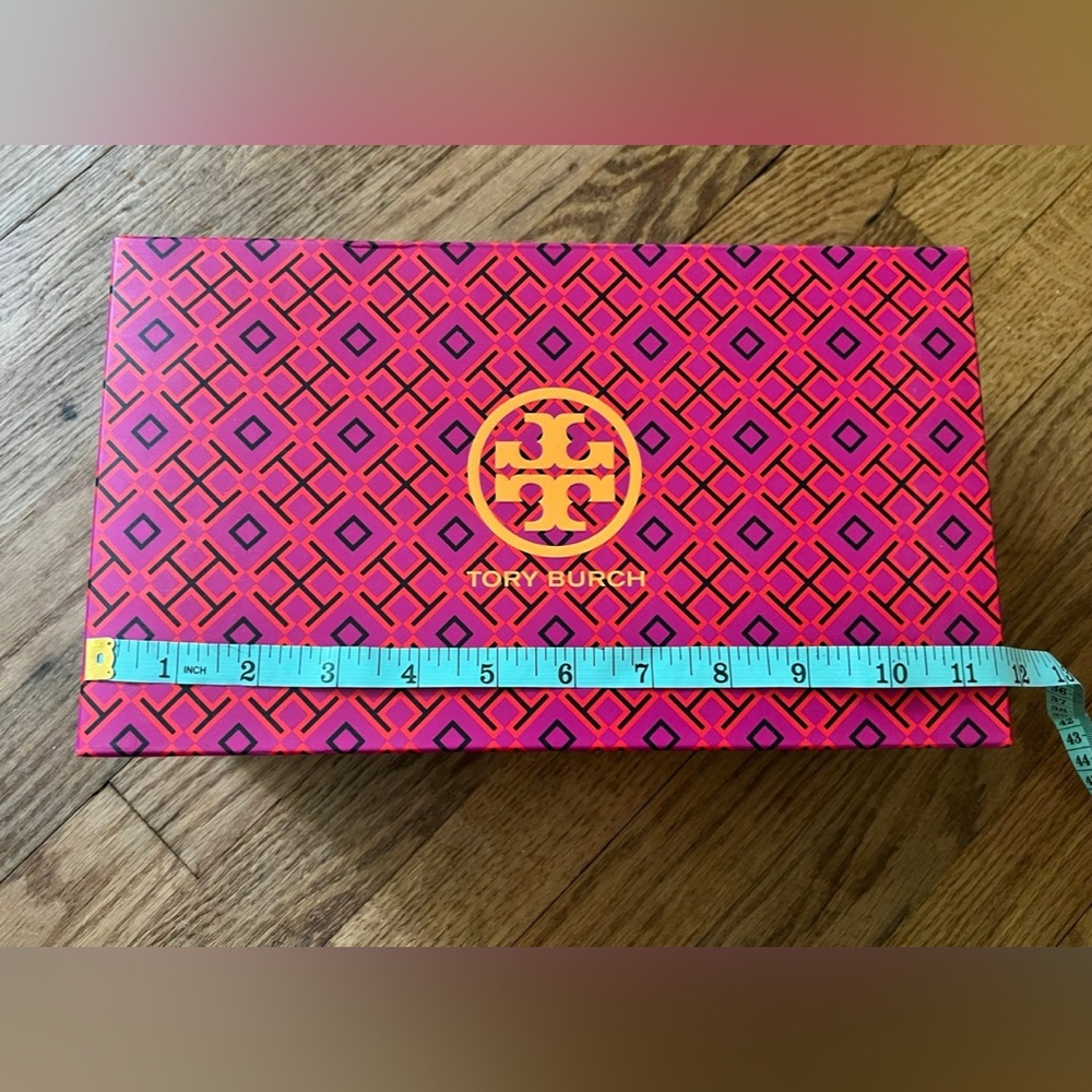 Tory Burch empty shoes box